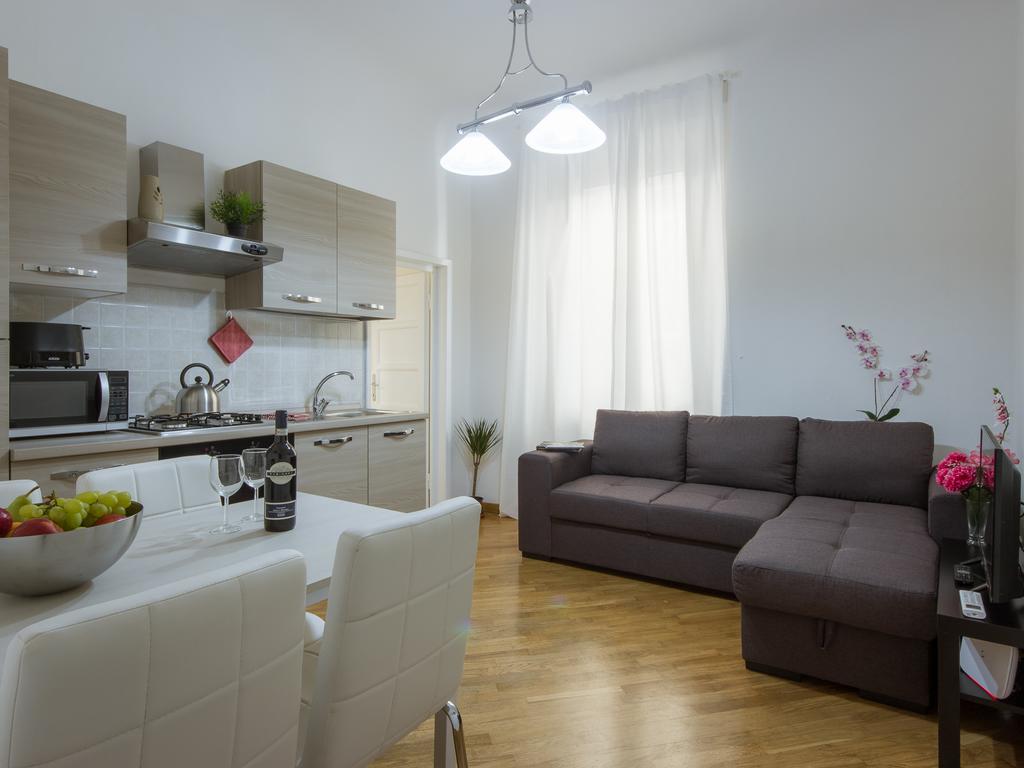 Stylisch Canacci 2 Bedroom Apartment Florenz Exterior foto